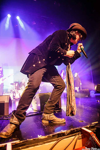 Mike Farris foto por Dena Flows