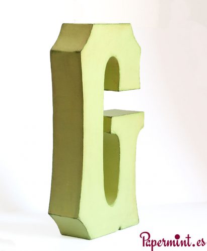 Letra G en stock vista perfil