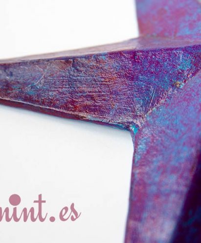 Estrella púrpura decorativa