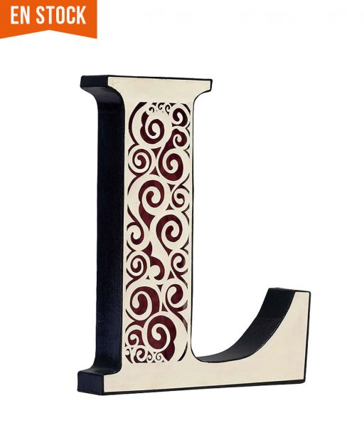 Letra "L" decorada con recorte a mano